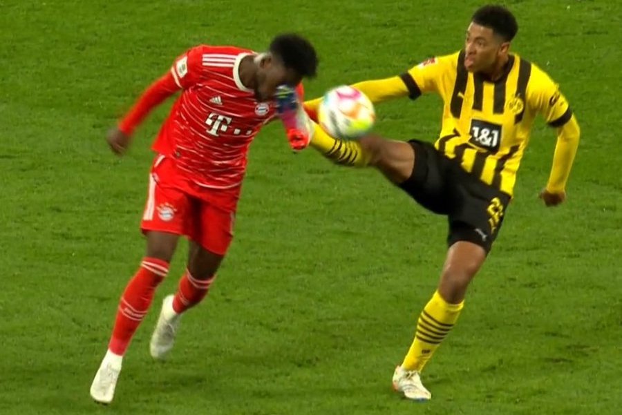 thời trang Alphonso Davies