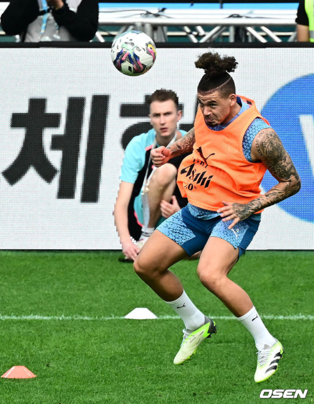 thời trang Kalvin Phillips