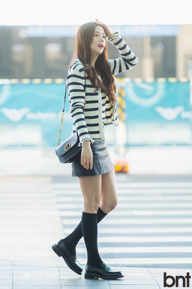 outfit thể thao của Jisoo 0034