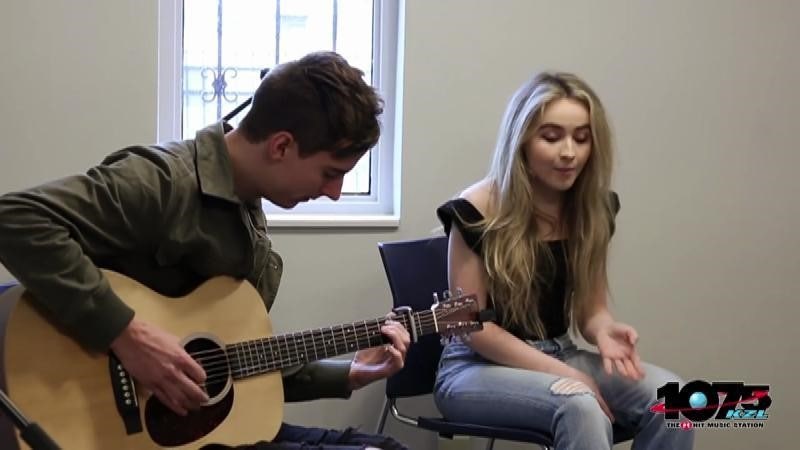 Đỉnh cao outfit thể thao của Sabrina Carpenter cực chất