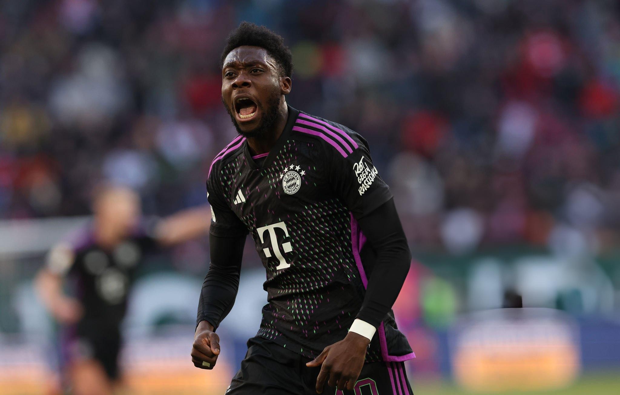 thời trang Alphonso Davies 0012