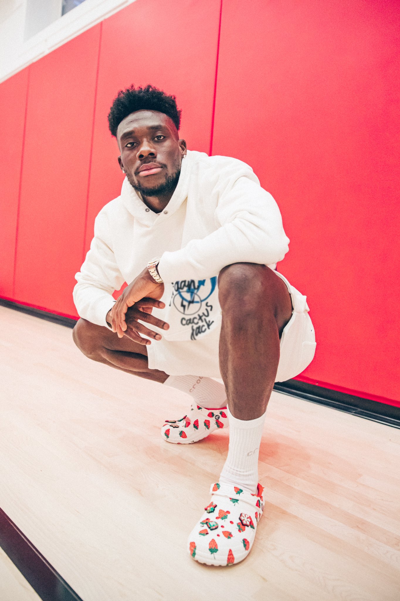 thời trang Alphonso Davies 0045